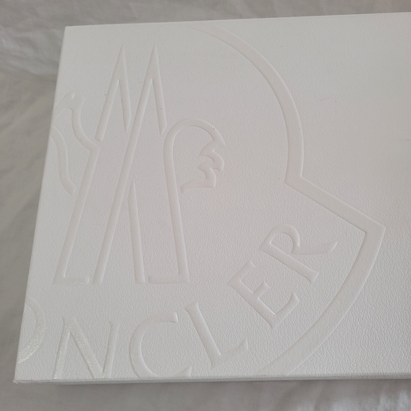 Moncler White Magnetic Gift Box Embossed Logo Decorative Storage Empty Accessory - Picture 2 of 11